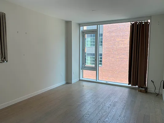 Rented by Fact Real Estate LLC | media 8