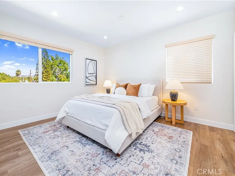 17154 Chatsworth St #2 — Photo 4
