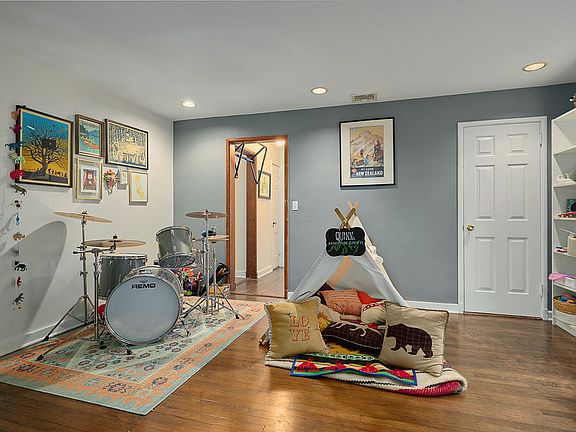 3rd image of 45 Linwood Rd