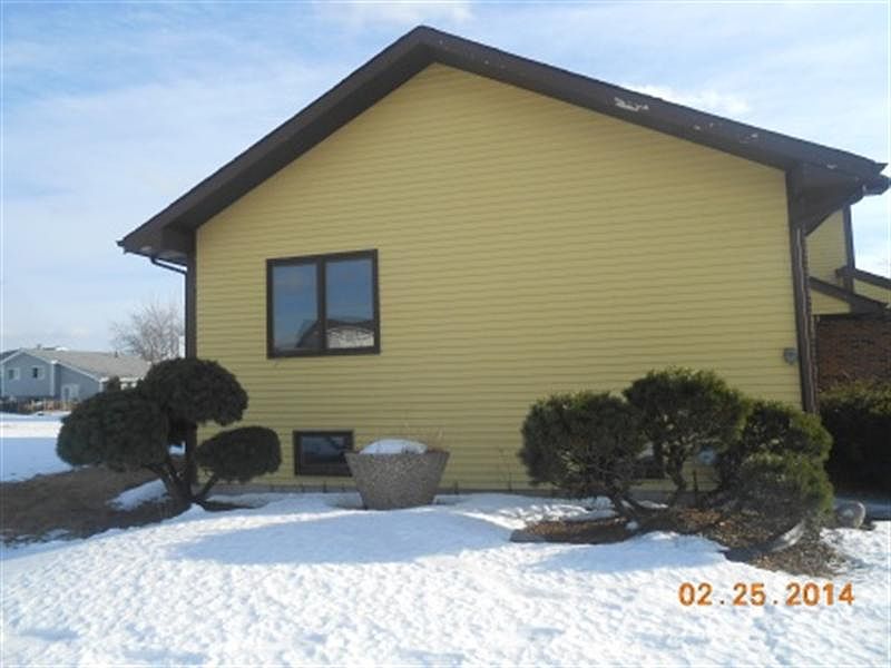 2nd image of 151 White Oaks Rd