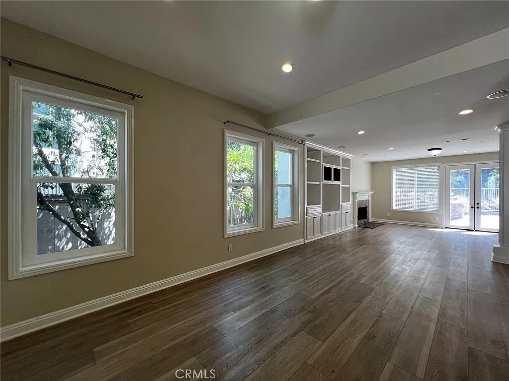 4 bed, 3100 sqft, $7,600 — Photo 4
