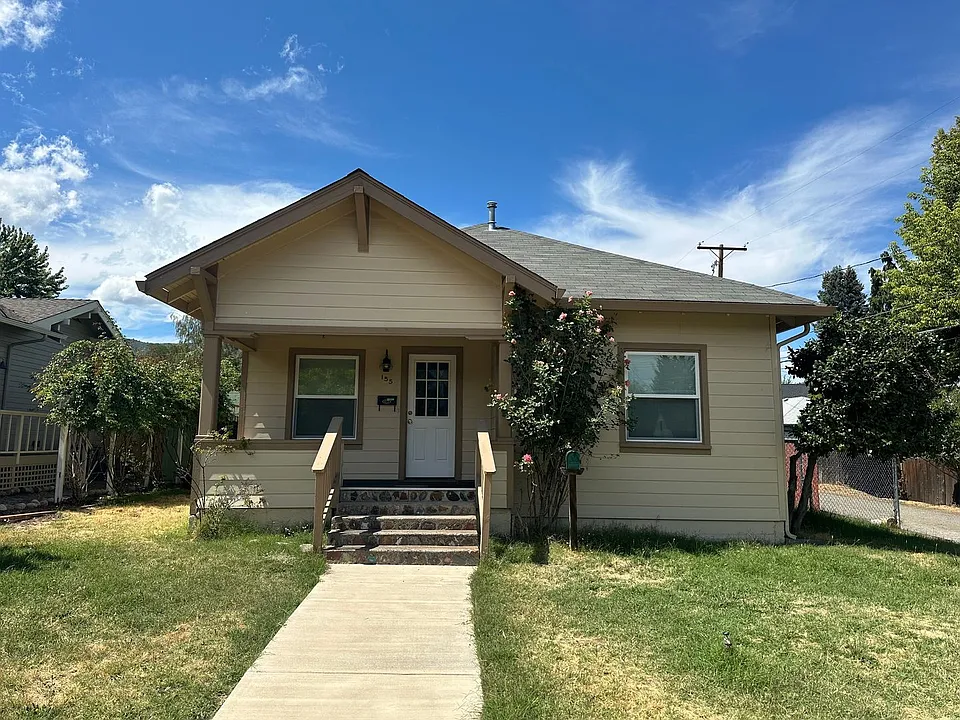 1571.2n -155 & 155.5 N. 3rd St.