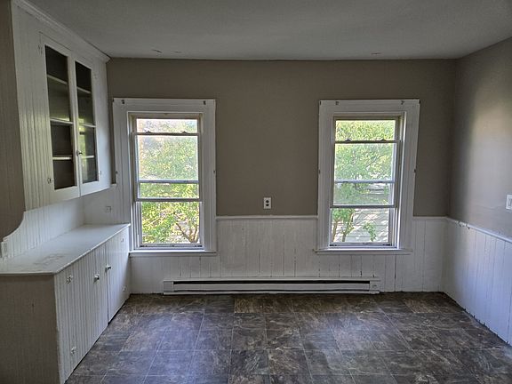 2nd image of 109 Green St #2