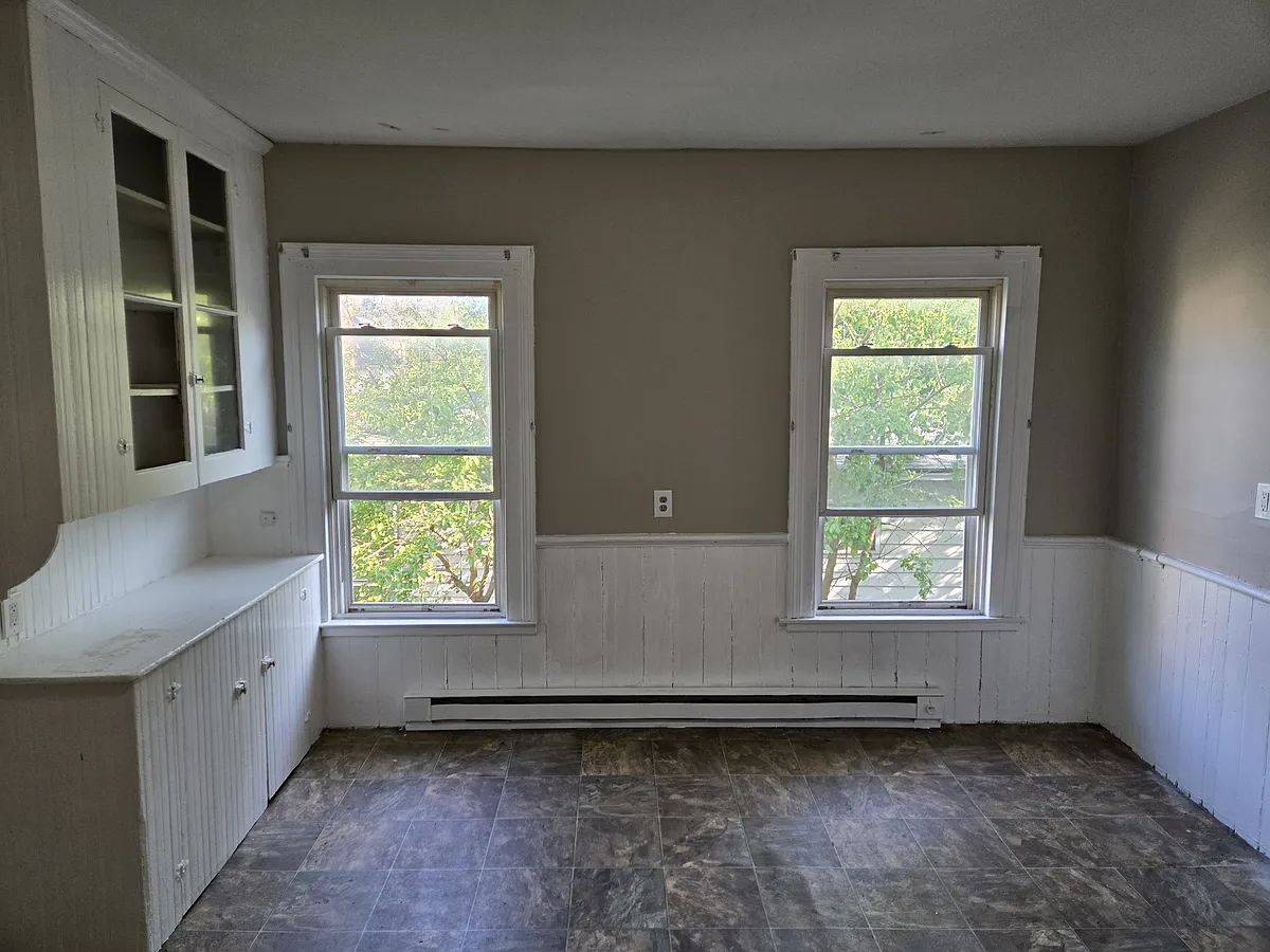 Building Photo - 109 Green St #2