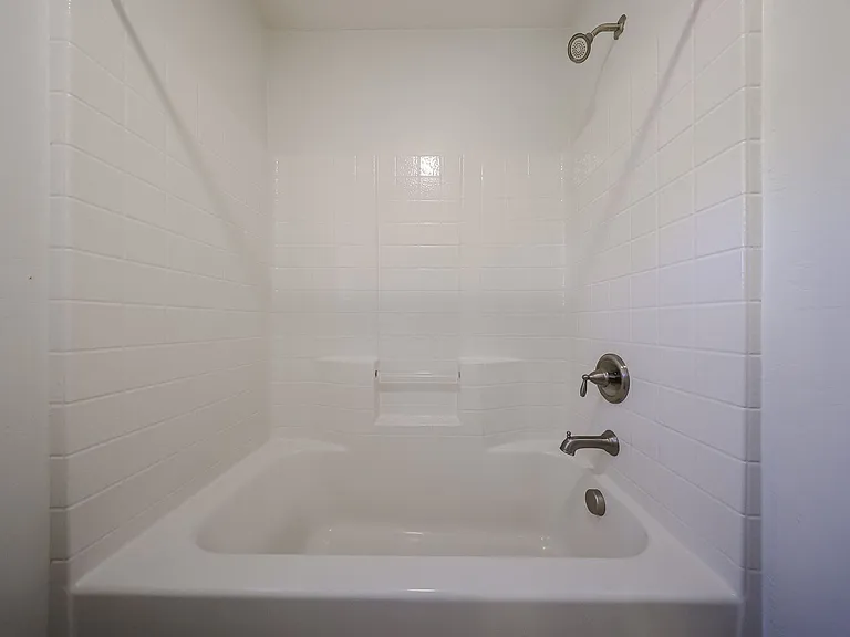 2744 E Donato Dr — Photo 19