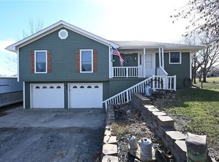 401 Howard Rd, Trimble, MO 64492