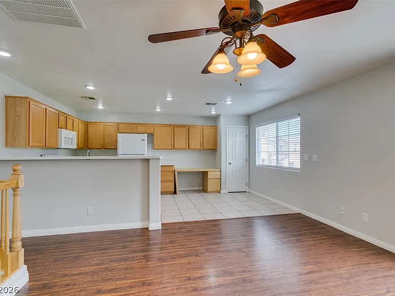9911 Star Lake Ave — Photo 14