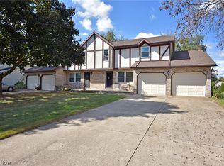 5351-5353 Johnnycake Rdg NE, Canton, OH 44705