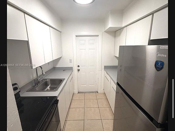 2nd image of 1979 N Glades Dr #4