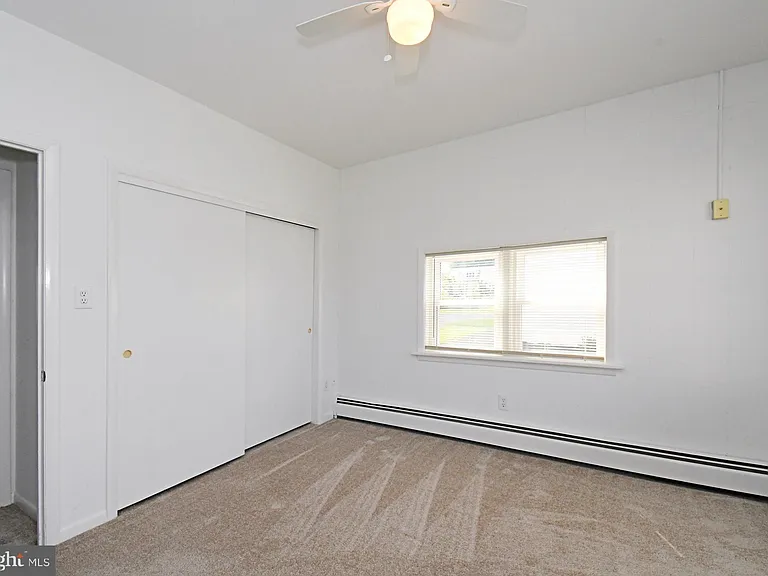 137 S 3rd St #B — Photo 25