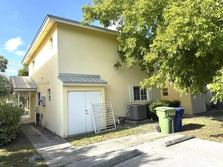 360 NW 19th Ter #58 — Photo 19