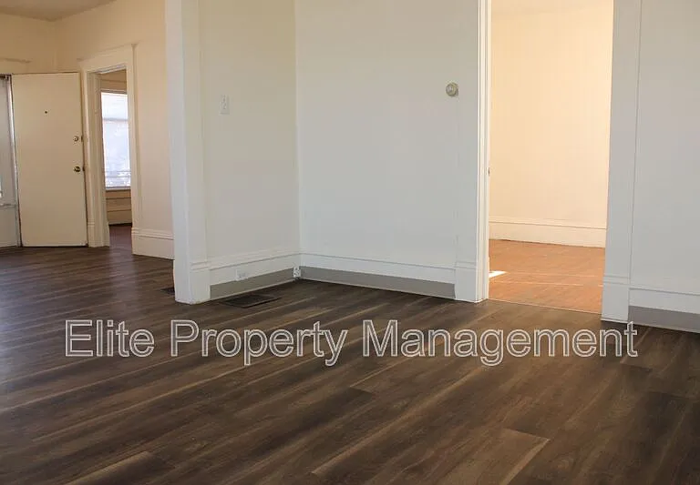 326 W Routt Ave — Photo 7