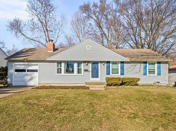 8908 W 82nd Ter, Overland Park, KS 66204