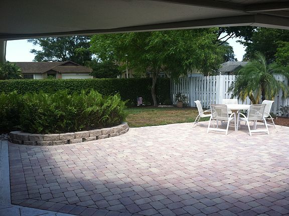 4th image of 770 NW 41st Way