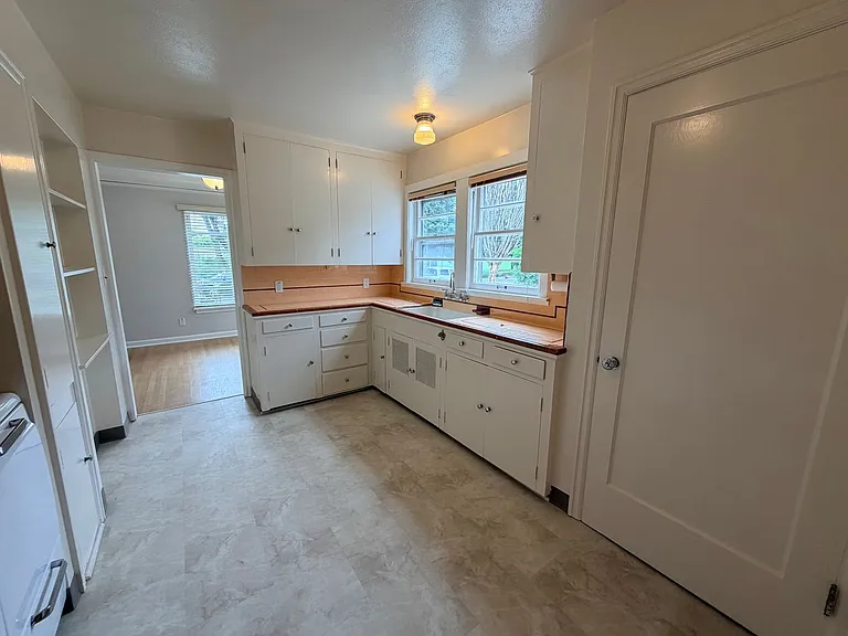 1717 SE 31st Ave — Photo 10