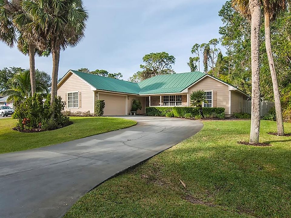 1st image of 635 39th Ct SW