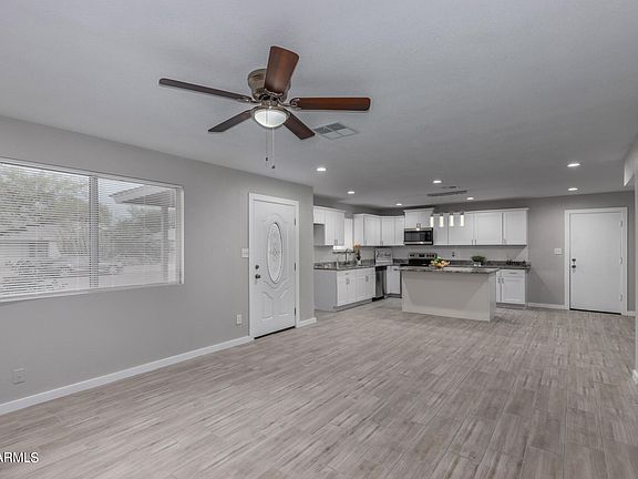 4th image of 2141 E Broadmor Dr