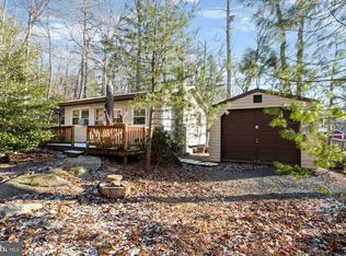85 Maple Ln, Orrtanna, PA 17353