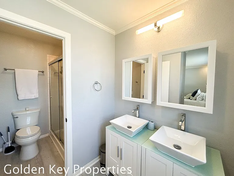 2372 Altisma Way #B — Photo 25
