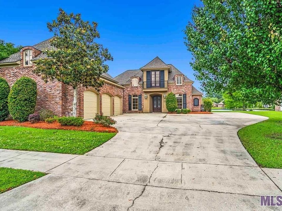 1st image of 17639 Lake Vista Dr