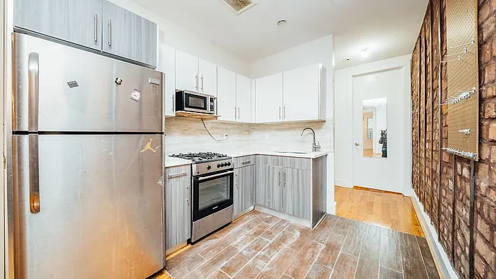 Rented by Nooklyn NYC LLC | media 37