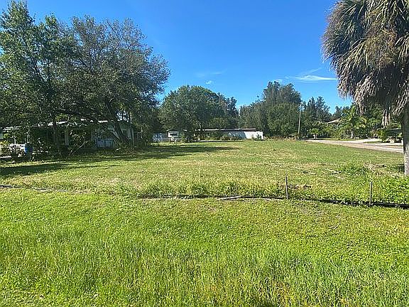 2nd image of 1330 Mortola Dr NE