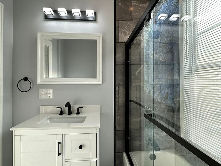 403 Oak St #3 — Photo 34