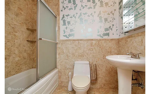 Rented by Douglas Elliman | media 38