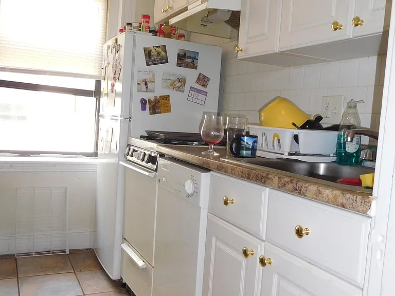 3-15 Carol Avenue — Photo 16