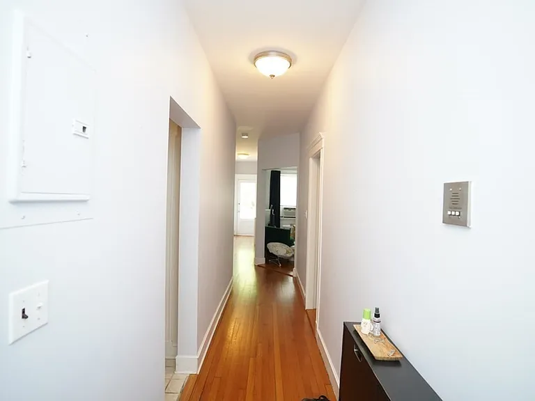 1038 Beacon St #401 — Photo 6