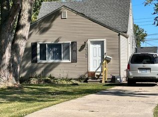 26790 Waldorf St, Roseville, MI 48066
