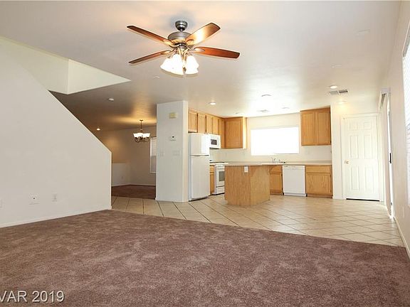 3rd image of 765 La Tosca St