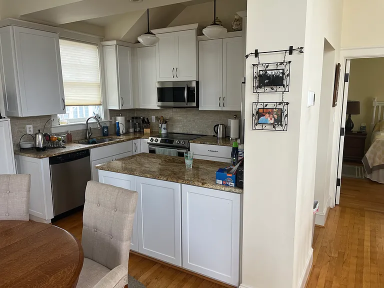 4535 Maiden Ln — Photo 8