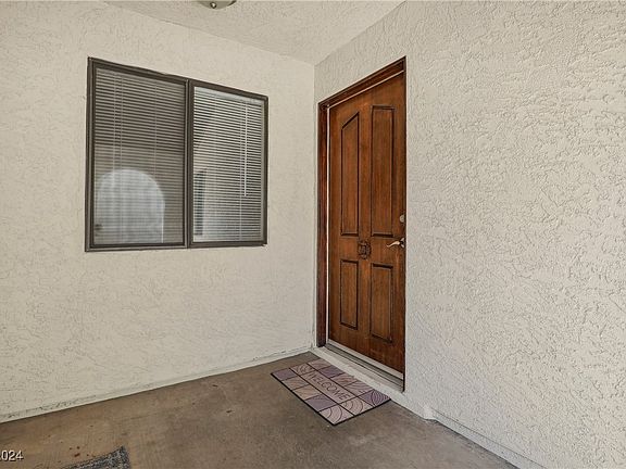 3rd image of 7720 Sparkle Ave