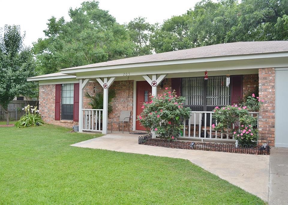 1st image of 205 Sequoia Dr