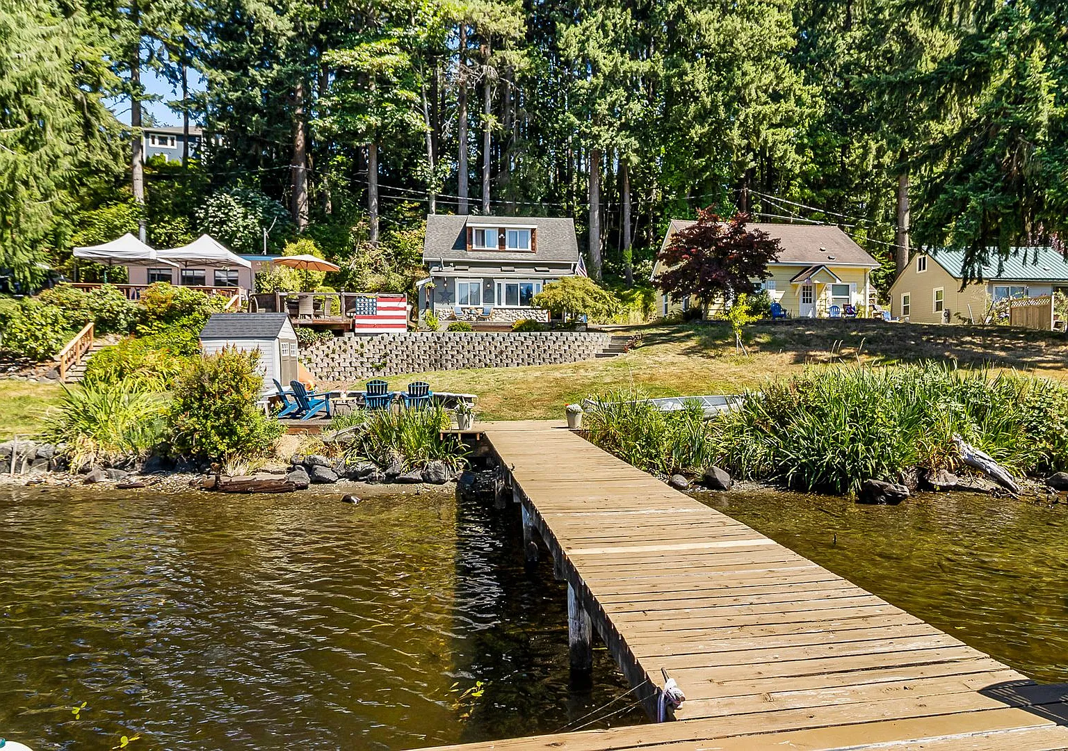 Live On Flowing Lake! Cozy Lakefront Cabin Available September 2026june 2027! — Photo 4