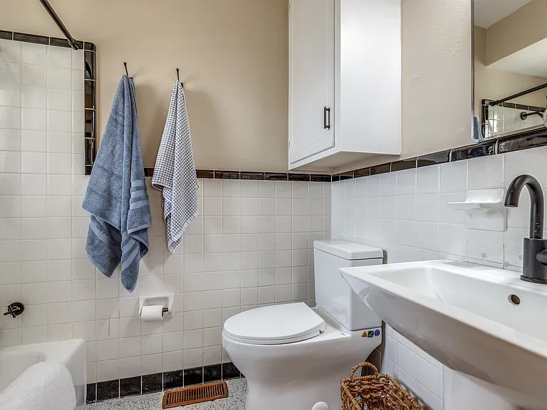 401 Daisy Dr — Photo 21