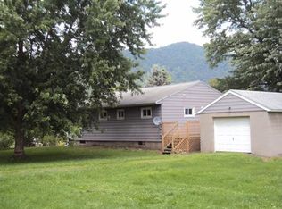 63 Youngs Addition Rd, Mill Hall, PA 17751