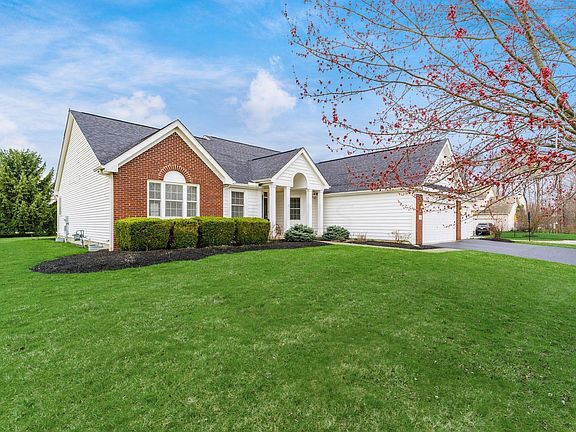 3rd image of 807 Village Park Dr