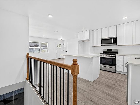 2nd image of 117 Saint Joseph Ave