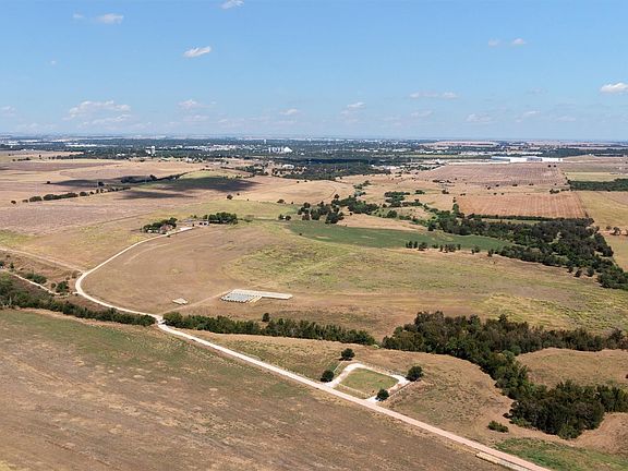 4th image of 600 County Road 447