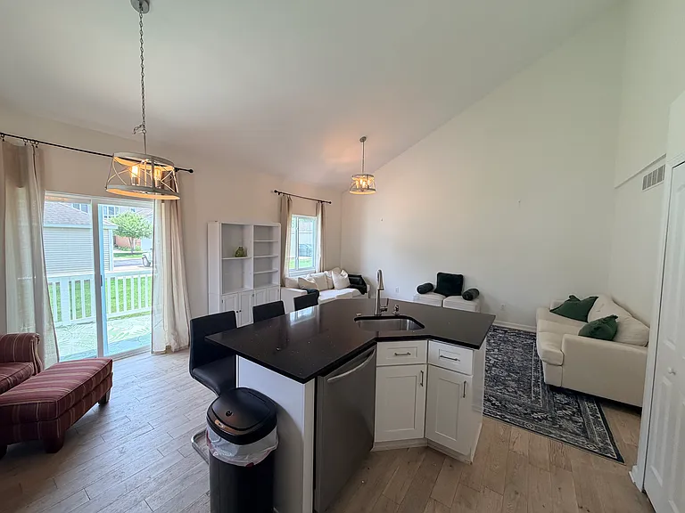 5881 Woodruff View Dr — Photo 2
