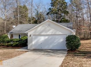 1105 Ravenwood Dr, Bethlehem, GA 30620