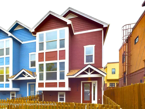 872 Colorado Ave, Carbondale, CO 81623