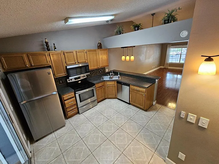 5477 Lake Margaret Dr #F — Photo 7