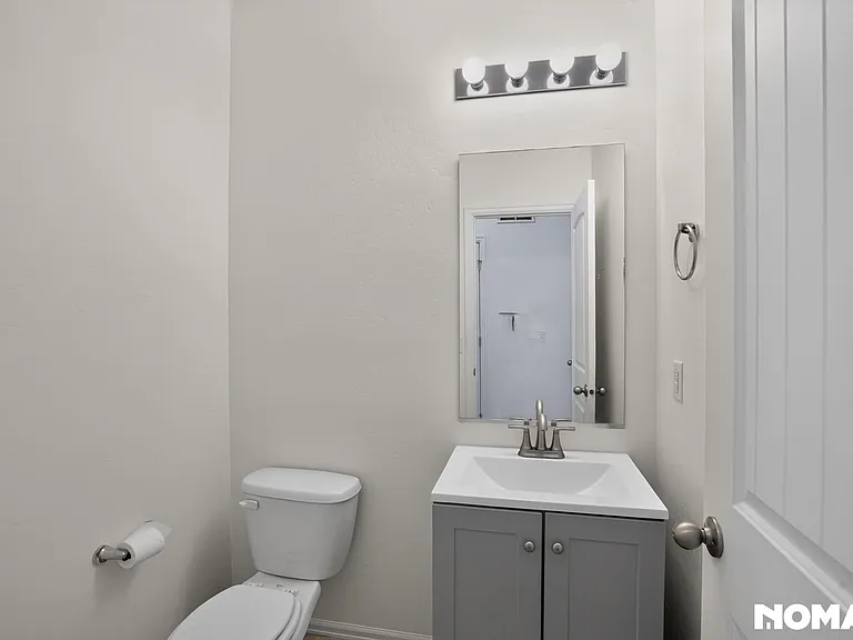5459 N Chestnut St — Photo 14