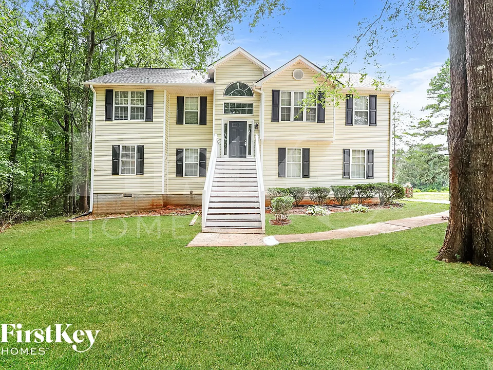 83 Huntington Ct