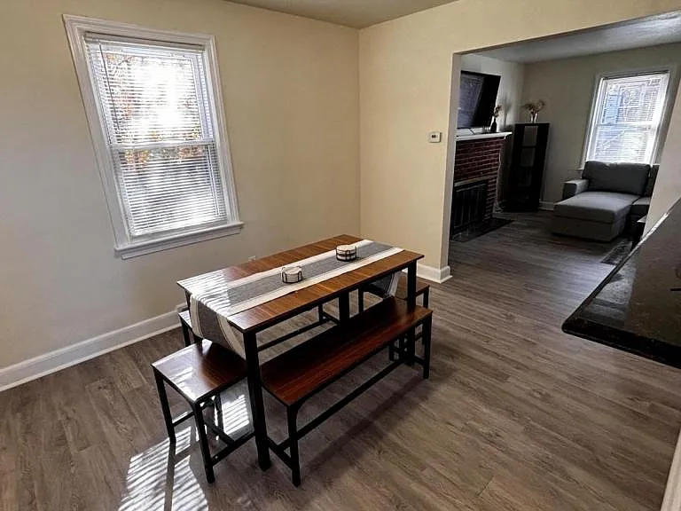8411 Potomac Ave — Photo 33