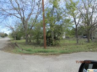 1602 E Commercial St, Victoria, TX 77901