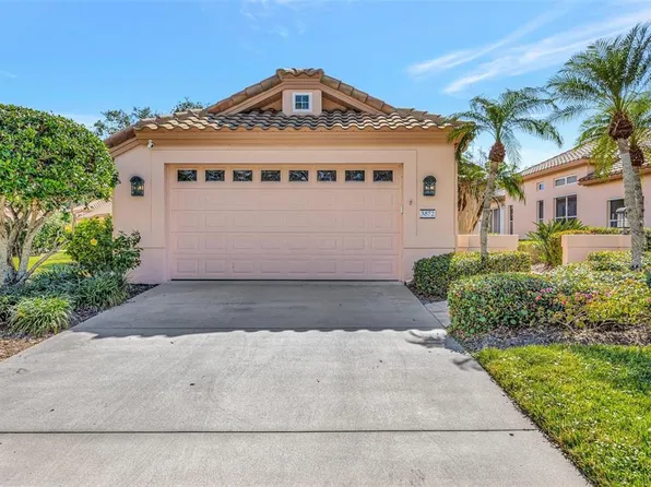 3872 Mira Lago Dr, Sarasota, FL 34238